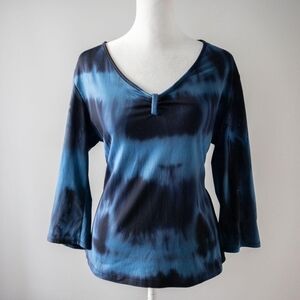 Notations Y2K 3/4 quarter sleeve v neck black and blue tie dye  women's shirt